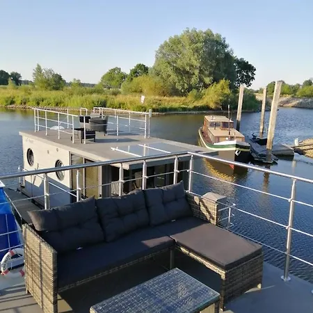 Daire Hausboot Lucky
