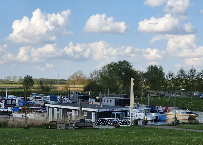 Апартаменты Hausboot Lucky