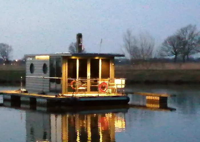 Hausboot Lucky Апартаменты